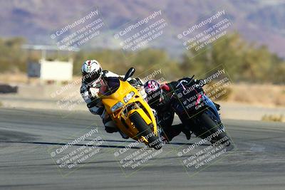 media/Jan-09-2022-SoCal Trackdays (Sun) [[2b1fec8404]]/Turn 14 (10am)/